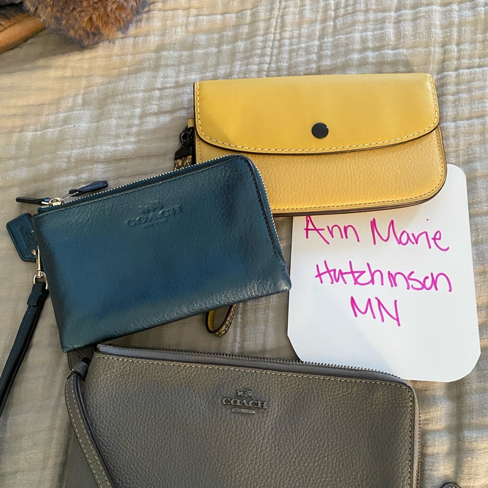 NWOT coach wristlet